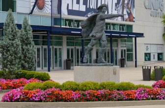 Living in Norwood, Ohio: Neighborhood Guide